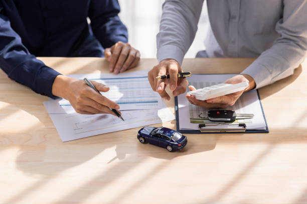 Save more on car insurance in Oakville, CT